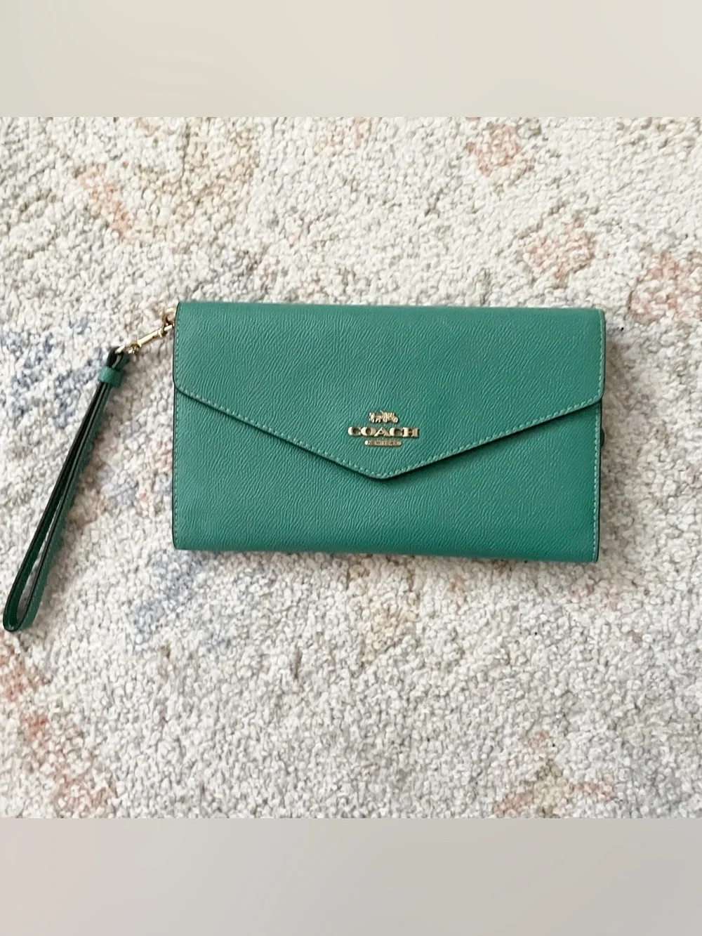 Authentic Coach C0707 Envelope Wallet | Rare Green Hue